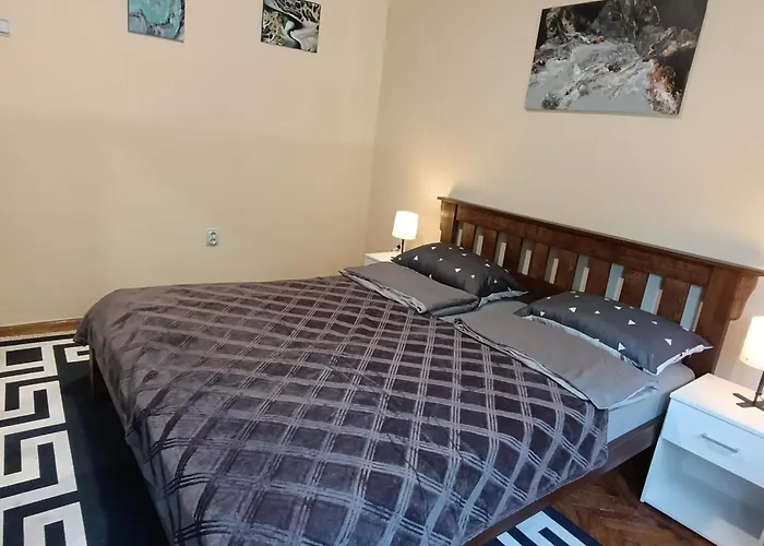 Entire House 80M2